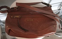 Ladies brown leather purse 👜$20.00